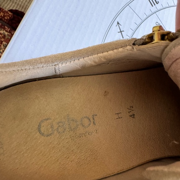 Gabor tennis shoes, suede, leather and metallic leather. lightly used condition - Picture 5 of 6